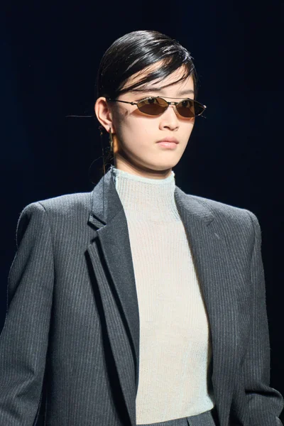 Look 23